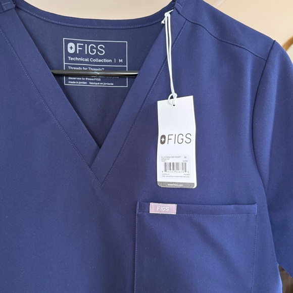 NWT FIGS Catarina one pocket scrub top - Picture 4 of 4